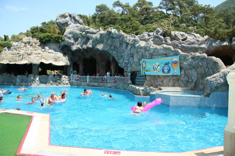 Grand Aquarium Apart Icmeler Exterior photo
